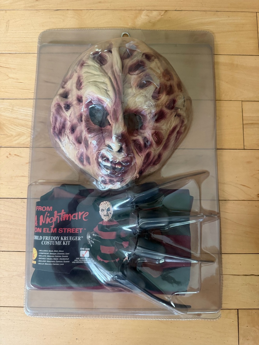 NEW Vintage Rubie’s Freddy Krueger Child Costume Kit Mask Shirt Glove Elm Street